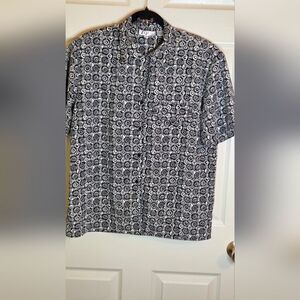 Vtg Fiji Sport M White Black Geometric Print Shrtslv Women Buttons Up Shirt